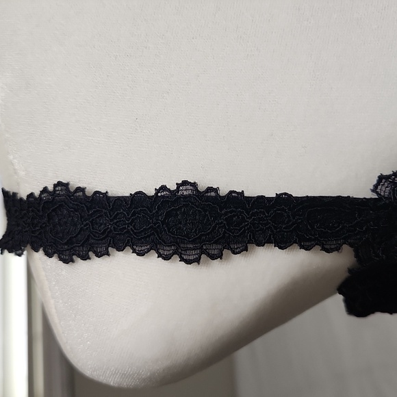 NWT Savage Fenty Black Lace Bra - Picture 3 of 8
